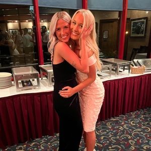 Beautiful, stunning & classy white dress!